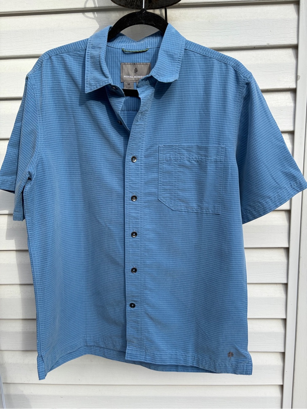 Royal Robbins Light Blue Short-Sleeve Button-Down Shirt